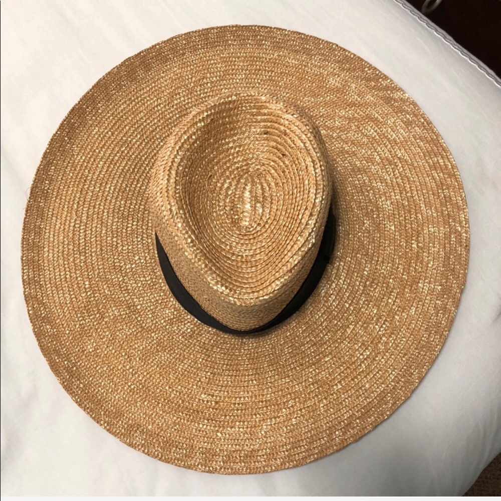 Zara straw hat wide brim